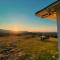 Tinton Hillstay