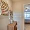 Fire Pit and Shuffleboard Suburban Denver Home - دنفر
