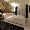 Premium Sky Jacuzzi Apartment
