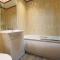 Devon Comfort Lodge with Hot Tub - Spa Resort in Devon