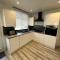 Seaforth Deluxe 2 bedroom apartment at Rockman Luxury Short Stays Lets and Accommodation - Southend-on-Sea