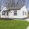 Great Location! Cozy Home with Huge Backyard - Воррен