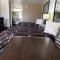 Super 8 by Wyndham Slidell - Slidell