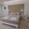 Dora Suites