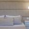 Dora Suites