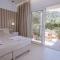 Dora Suites