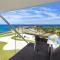 Green Bay Seafront Apartment