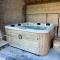 Ruime vakantiewoning tot 14pers. met jacuzzi & zwemvijver - Wingene