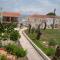 Elenas Garden