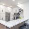 Mountain View Dream on River Trail - Hot Tub, Garage, Lift 7 Ski In Out condo