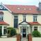 Cleave Court Guest House