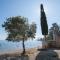 Spyrelia Villa with Private Pool & Outdoor Hot Tub