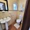 Guesthouse Private Room with Garden and Pool - Gaborone