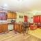 King Bed Pet friendly Smart lock Pigeon Forge