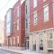 **NEW mOdernLUX best OTR condo *Park ONsite**
