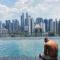 Regalia Suites KLCC View Rooftop Infinity Pool by Angkasa Homes - 吉隆坡