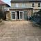 Amazing 4 Bedrooms family home with free parking - Romford