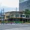 Modern 1BR in Uptown BGC - Manila