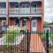 Sophisticated City Retreat with All the Comforts - Wagga Wagga