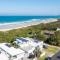 The Vibe Beach House - direct beach access, spa - Lake Cathie