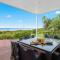 The Vibe Beach House - direct beach access, spa - Lake Cathie