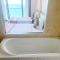 Lenid Ocean View Hotel