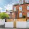 Family & pet Friendly, Stylish & Spacious Beach House