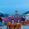 Hotel Hilltop At Mall Road Manali With Open Terrace - Manāli