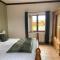 Spacious house for 6 people with a swimming pool