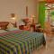 Wunderbar Beach Hotel