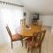Apartment in Okrug Donji with sea view, balcony, air conditioning, WiFi 5166-6