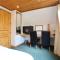 Oak Tree Lodge - A Romantic Getaway- Finlake Resort & Spa - Devon