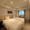 Link World Hotel