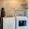 Lakefront Ozark Condo with Spacious Balcony! - 卡姆登顿