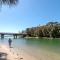 Beachside One Bedroom Flat Retreat - Maroochydore