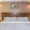 Condo 4 with AC Sauna and Hot tub Slopeside in the Winter