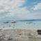 Titanics Nipa Hut