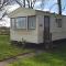 Cosy Caravan at Blackmoor Farm - Ludchurch