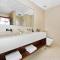 StoneTree - Marina Gate 2 BR - Partial Sea View - Dubaj