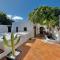 Stylish house in a real Finca with private garden - Uga