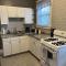 Rolston 1, One Bedroom Unit near Xavier Downtown - Bellevue