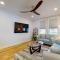 Historic 2BR 1BA with King bed-Fast Wi-Fi 75 OLED TV - 威尔明顿