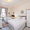 Grand Mansion 9 Beds Sleeps 17 Parking - Groups