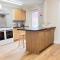 Shirley House 4, Guest House, Self Catering, Self Check in with smart locks, use of Fully Equipped Kitchen, close to City Centre, Ideal for Longer Stays, Excellent Transport Links - 南安普敦