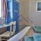 LocaLise au Guilvinec - A16 - Vue sur la mer, la piscine et le jardin - Tout à pied, plages, port, centre, commerces, marché - Wifi inclus - Animaux bienvenus - Linge de lit inclus - Ґільвінек