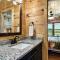 Pet Friendly+ Hot Tub + Fire Pit + Game Room