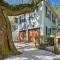 The Bluffton Village Home - 5 BR in Old Town w Carriage Home