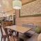 Mins to Gburg Sleeps 8 Hot Tub Arcade Area Pool