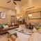 Mins to Gburg Sleeps 8 Hot Tub Arcade Area Pool