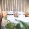 xxBrand Newxx sleeps 8, stylish japandi house
